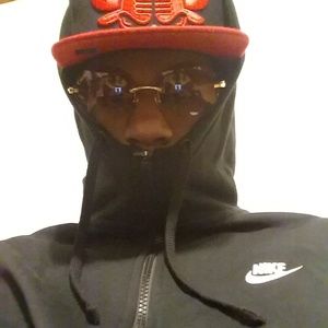 Meet your Posher, Deshaun